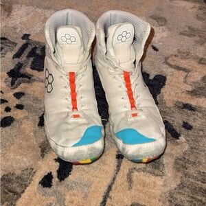 Men's White and Blue High-Top Athletic Shoes